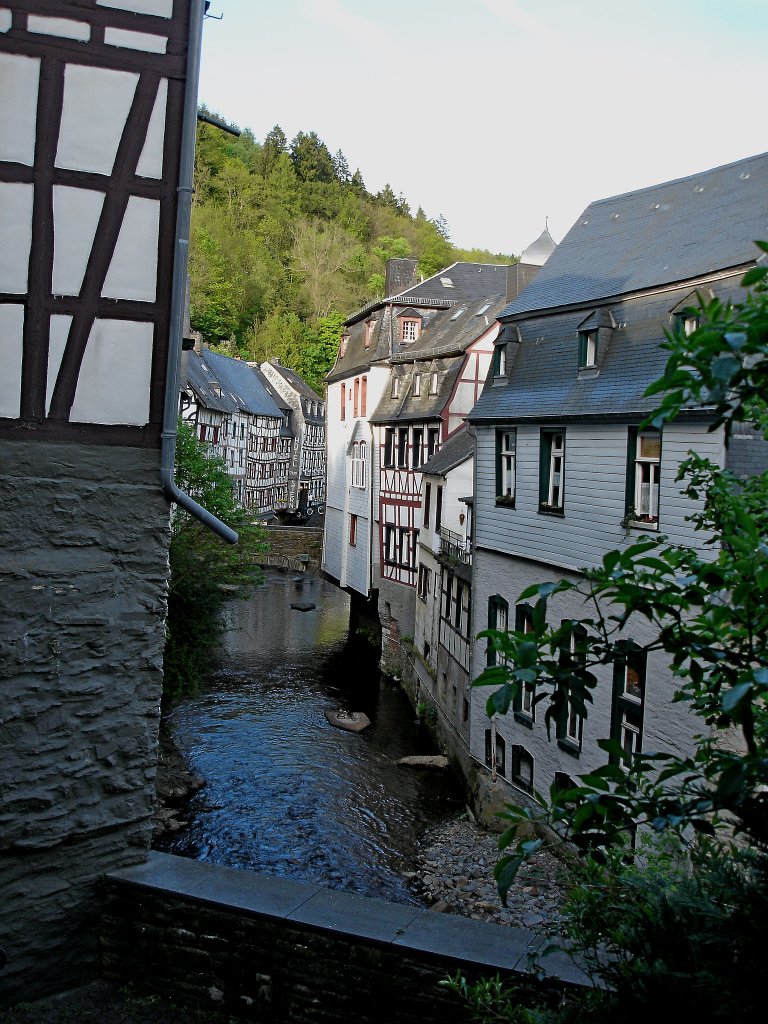 Monschau, mittelalterliches Stdtchen an der Rur mit viel Fachwerk, Mai 2005 