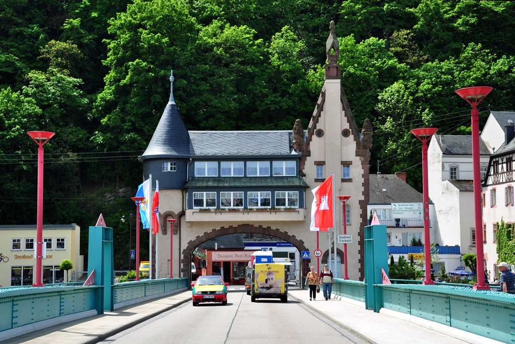 Moselbrcke und Brckentor nach Trarbach - 14.05.2012