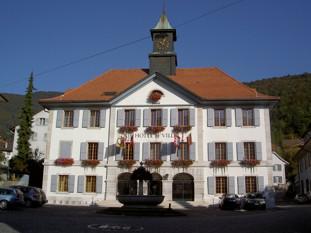 Moutier, Rathaus, erbaut Anfang des 19. Jahrhundert, Kanton Bern (02.10.2011)