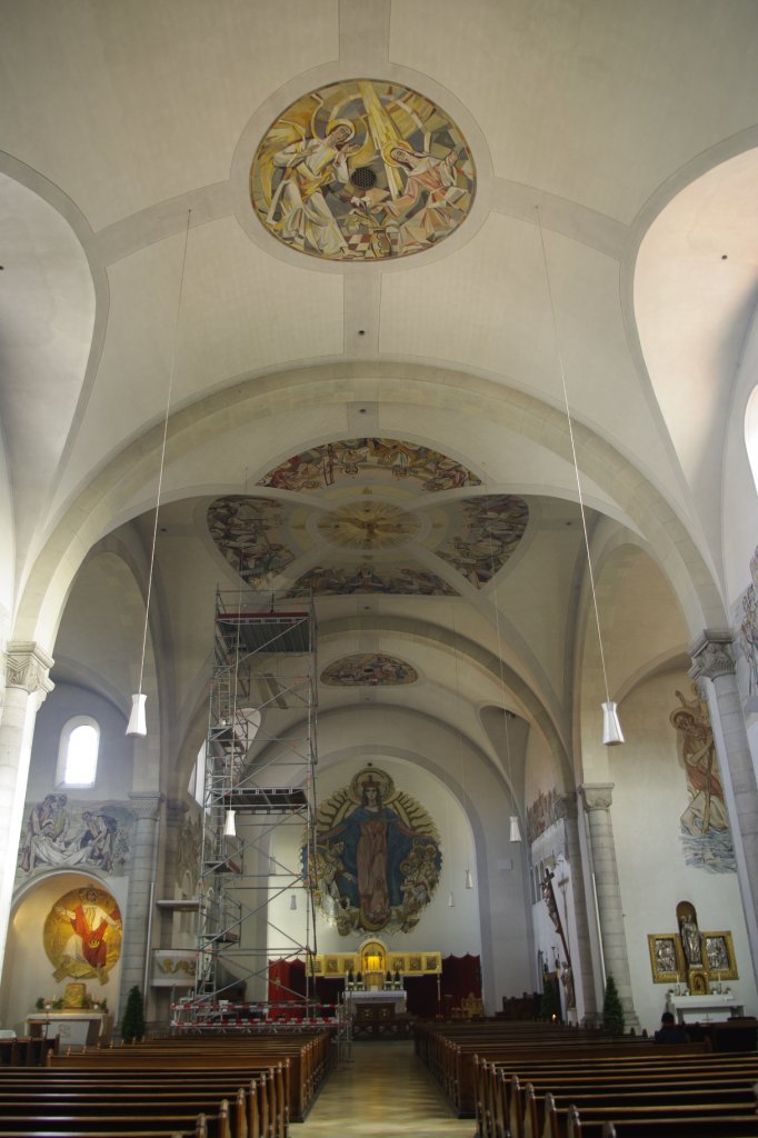 Mnchen - Pasing, Pfarrkirche Maria Schutz, Fresken von Michael Weingartner von 1955 (20.11.2011)