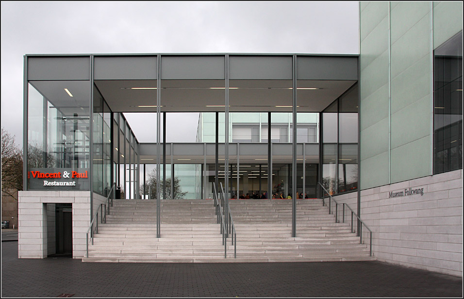 Museum Folkwang in Essen: Treppeaufgang zum Eingang. 21.03.2010 (Matthias)