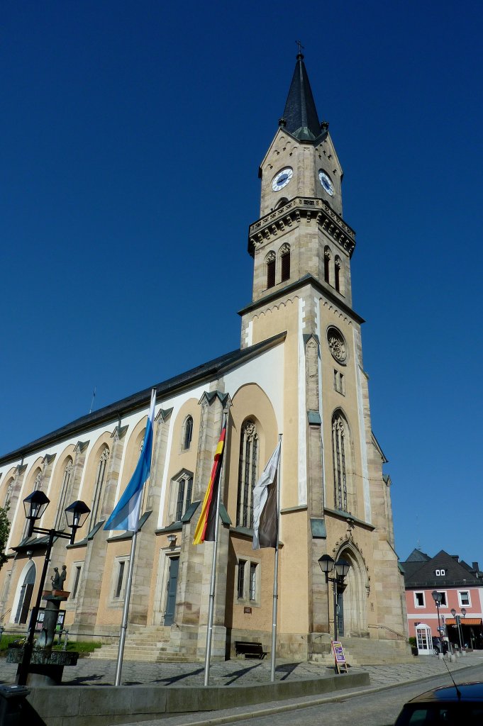 Naila, die evangelische Pfarrkirche, Mai 2012