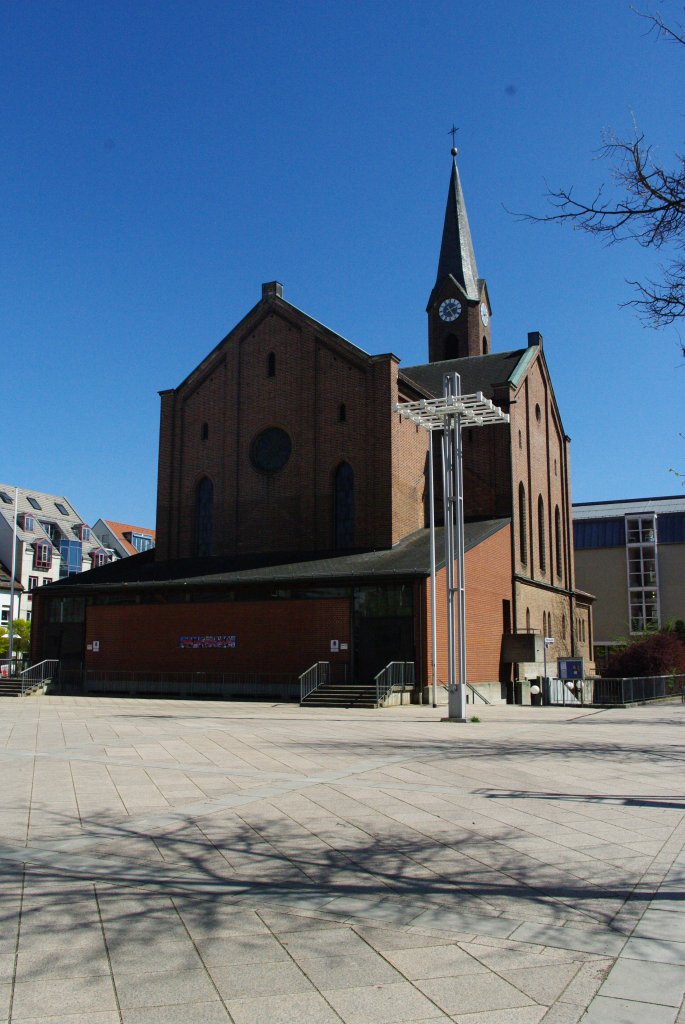 Neu-Ulm, Ev. Petruskirche (07.04.2011)