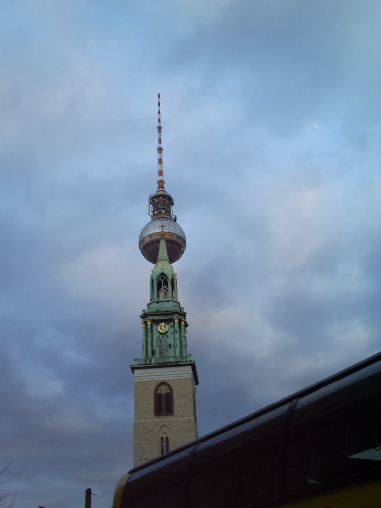 Neuer Fernsehturmunterbau !! aufgen. 16.02.2008