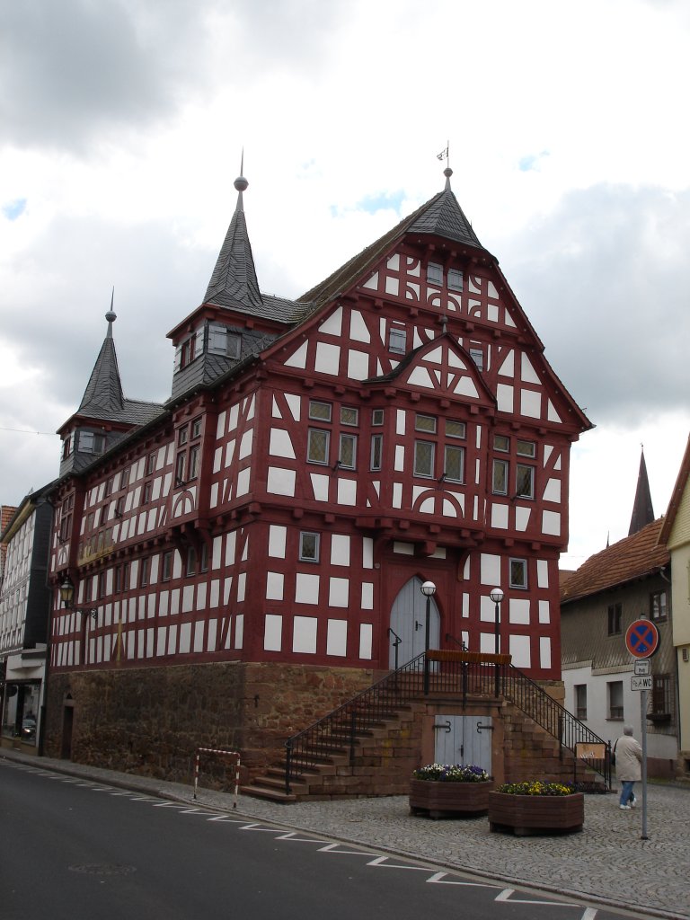 Neustadt/Hessen,
Fachwerkrathaus,
Mai 2005