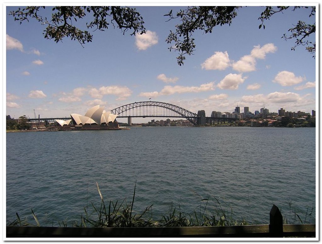 Nochmal ein Blick auf die Bridge von   Miss Macquarie's Chear    aus ... Oktober 2004