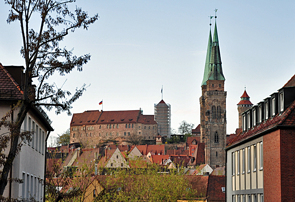 Nrnberg - Burg und die St. Sebald Kirche - 23.04.2012