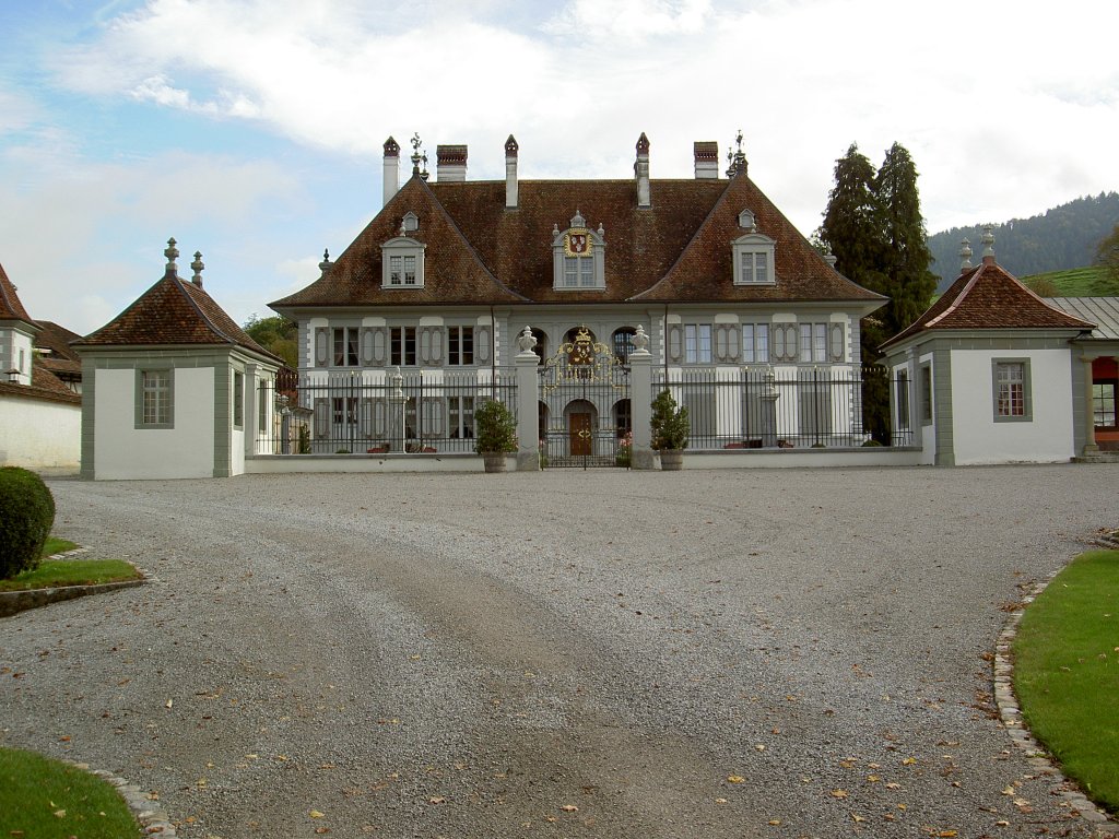 Oberdiessbach, Neues Schloss von Albrecht von Wattenwyl, erbaut 1666 bis 1668 
(11.10.2012)