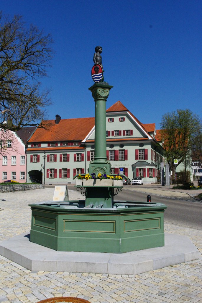 Obergünzburg, Mohrenbrunnen am Marktplatz, Landkreis Ostallgäu (09.04.2011)