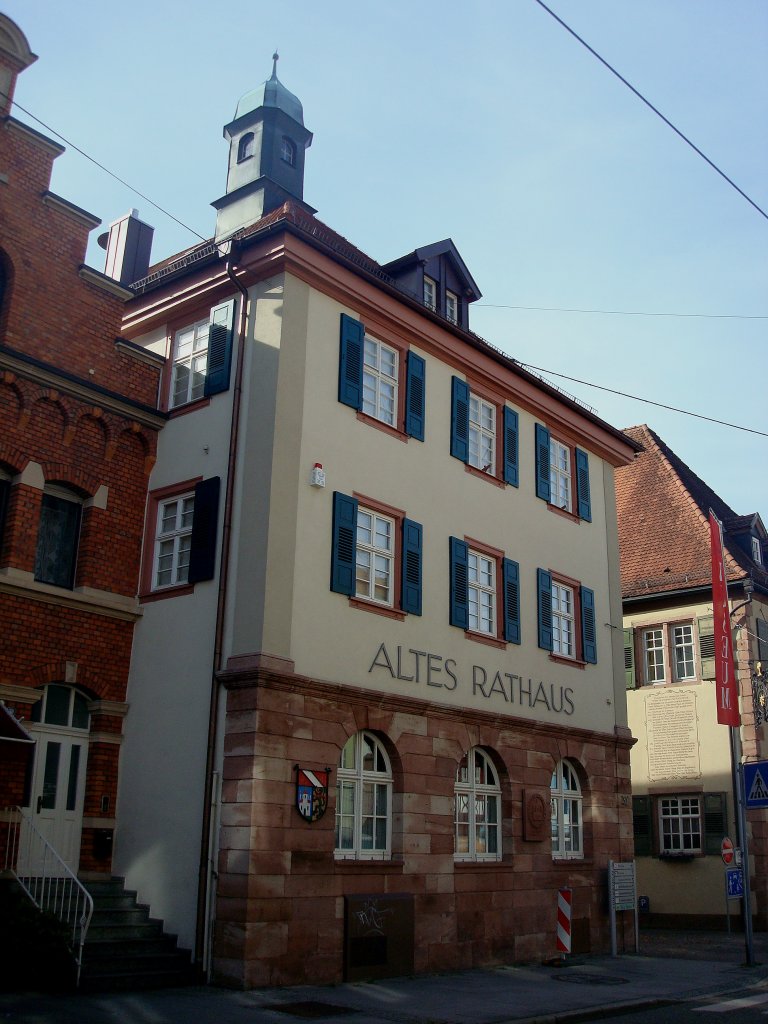 Oberkirch in der Ortenau, das alte Rathaus von 1802 war bis 1988 in Betrieb, seit 1989 Stadtbibliothek und seit 1991 Heimat-und Grimmelshausenmuseum, Okt.2010