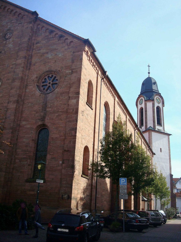 Oberkirch in der Ortenau, kath.Stadtpfarrkirche St.Cyriak, im neuromanischen Stil erbaut von 1863-66, Okt.2010