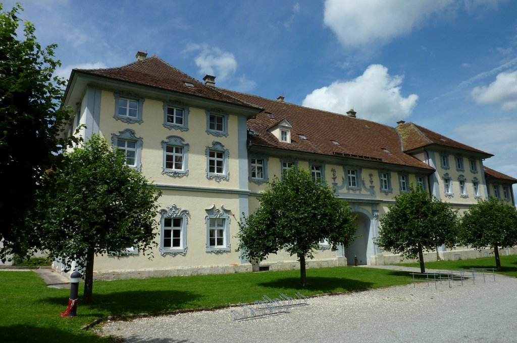 Obermarchtal, ehemalige Wirtschaftsgebude des Klosters, Aug.2012