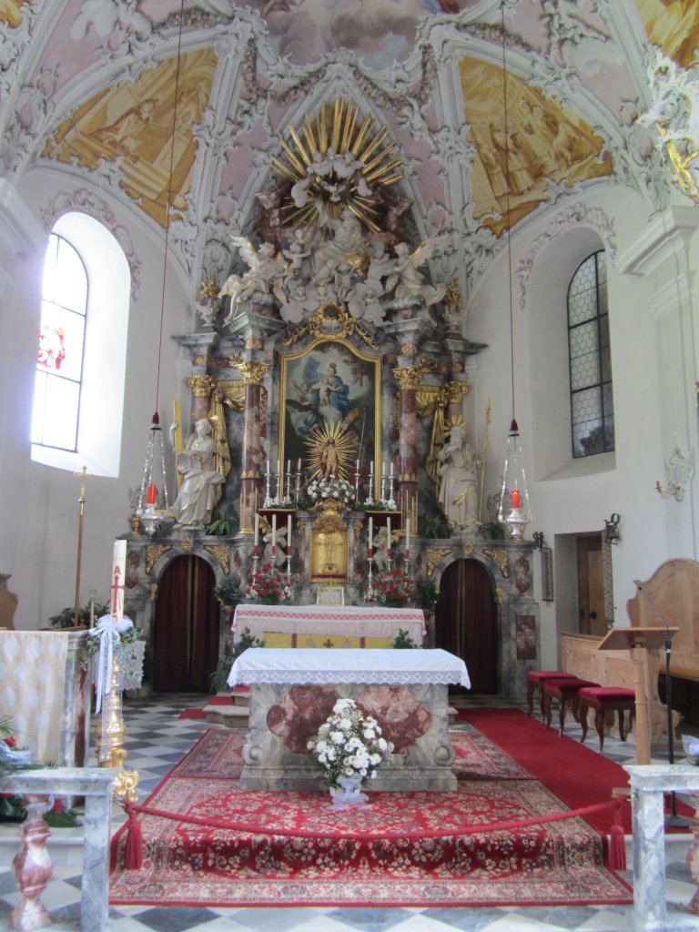Obernberg, Hochaltar der St. Nikolaus Kirche, Stuck von Josef Schmutzer (09.05.2013)