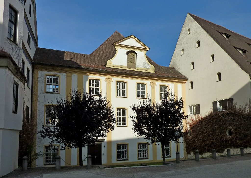 Ochsenhausen, Konventgebude des ehemaligen Klosters, Aug.2012