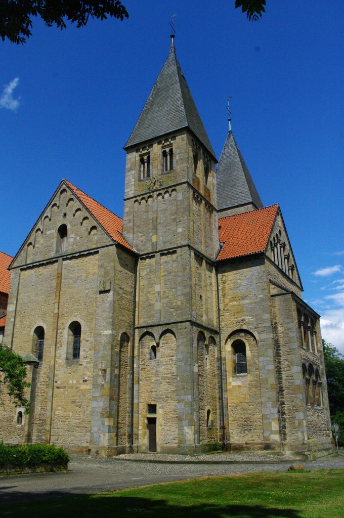 Ochtrup-Langenhorst, St. Johannis Kirche, ehemalige Klosterkirche der Augustinerinnen, erbaut von 1180 bis 1225, Kreis Steinfurt (27.05.2011)