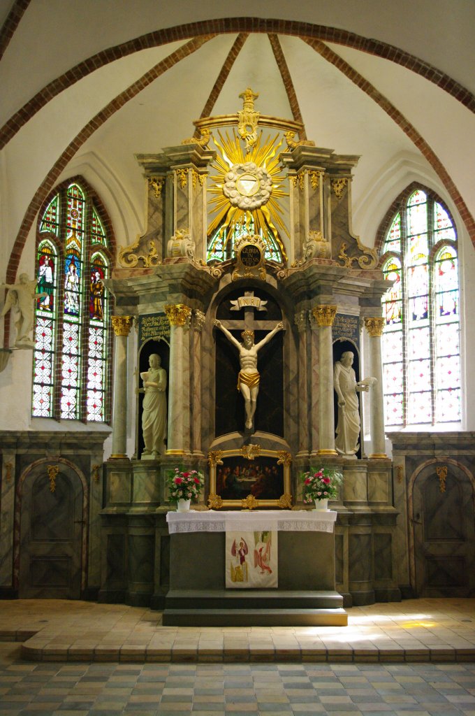 Oldenburg, St. Johannis Kirche, Hochaltar von Nike Hollm, erbaut 1777 (22.05.2011)
