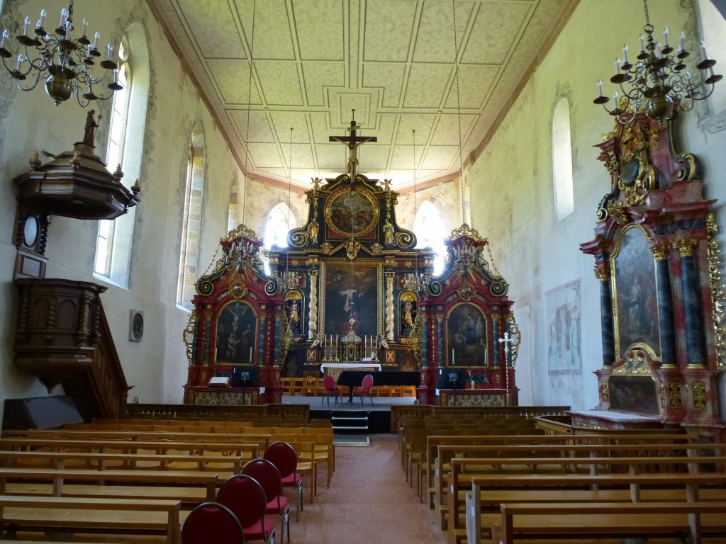 Olsberg, Blick in den Innenraum der Klosterkirche, Juni 2013