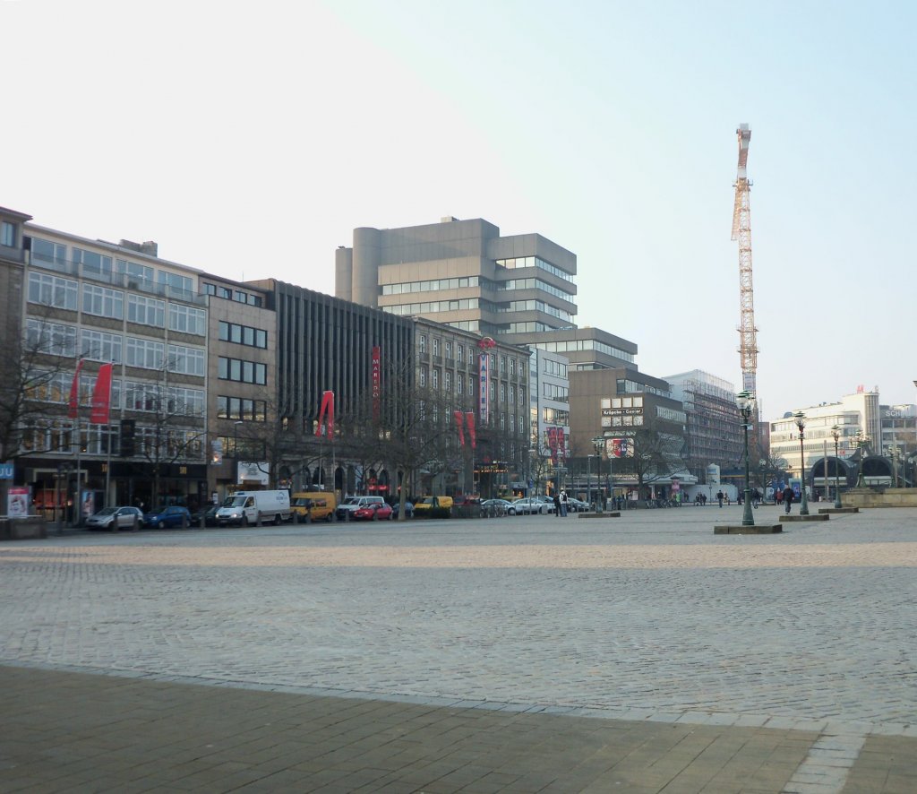 Opernplatz mit Blick auf das Krckecenter in Hannover, am 01.03.2011.