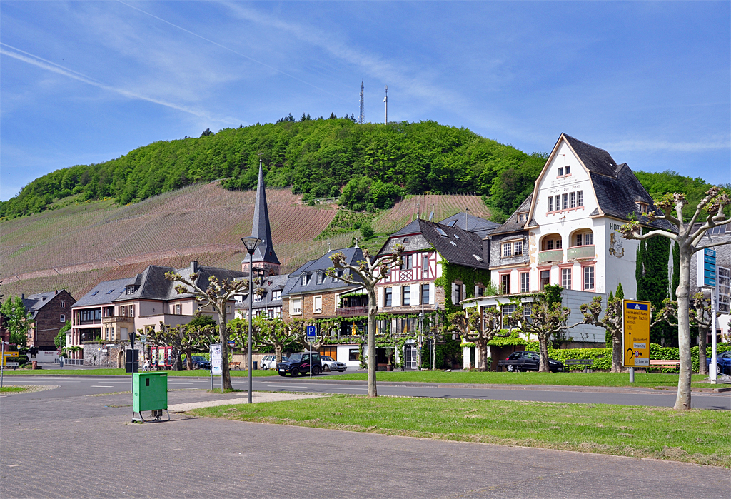 Ortsmitte von rzig an der Mosel - 14.05.2012