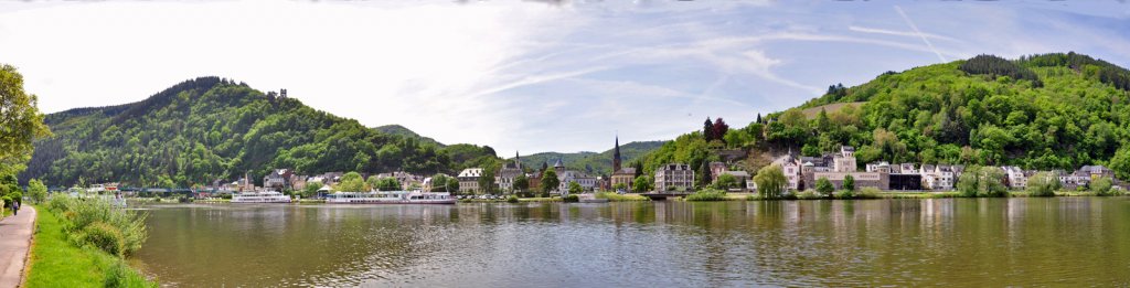 Panoramaaufnahme von Traben-Trarbach (Trarbacher Moselufer) - 14.05.2012