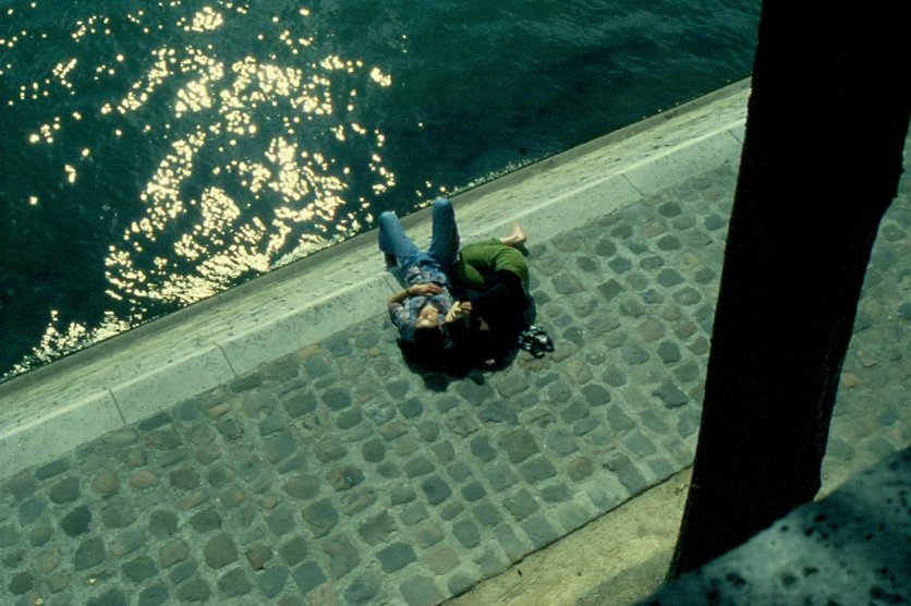 Paris -  die Stadt der Liebe . Im Juni 1989 an der Seine. (Dia gescannt)