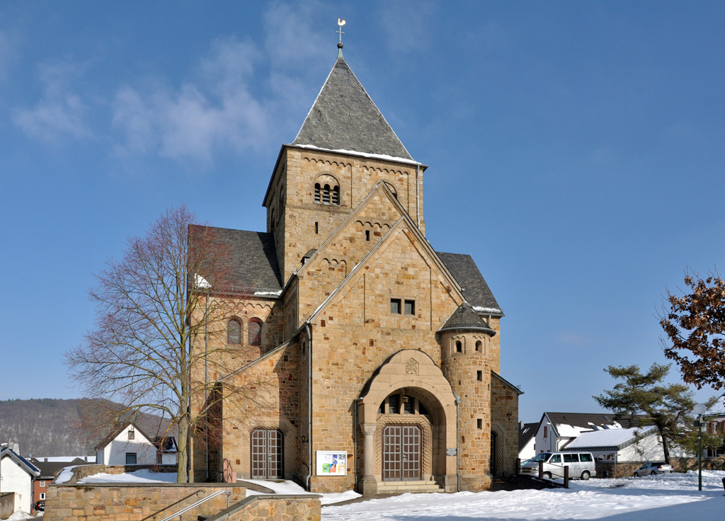 Pfarrkirche St. Willibrord in Nthen (Eifel) - 02.03.2013