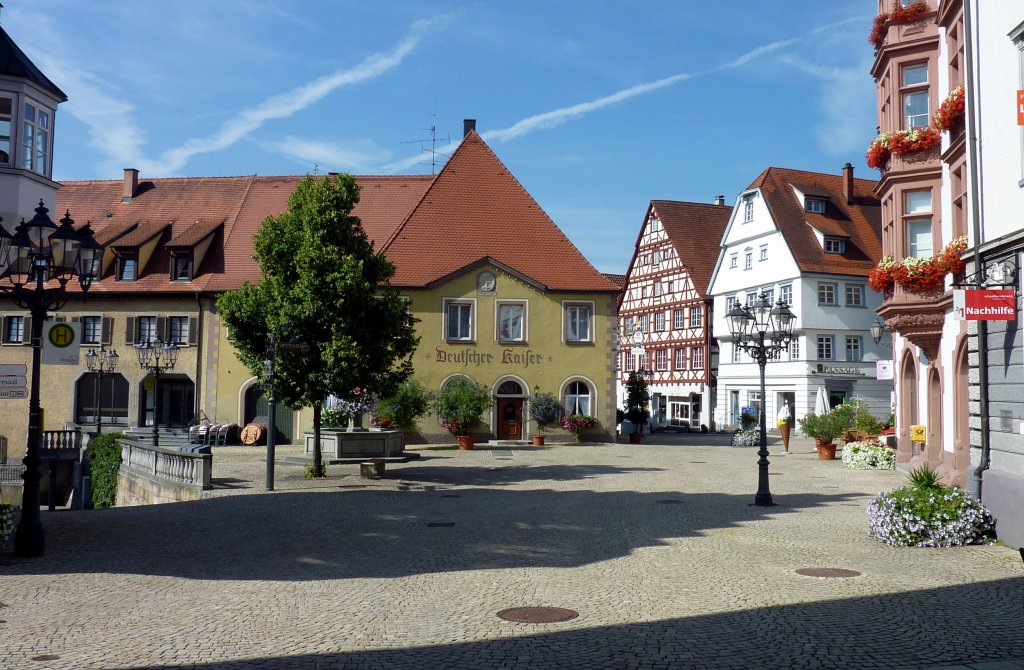 Pfullendorf, Blick ber den historischen Marktplatz, Aug.2012