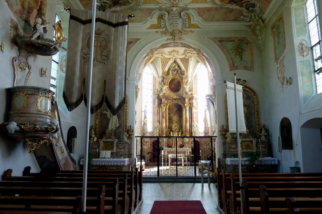 Pfullendorf, der Innenraum der Wallfahrtskirche  Maria Schrey  im Stile des Rokoko, Aug.2012