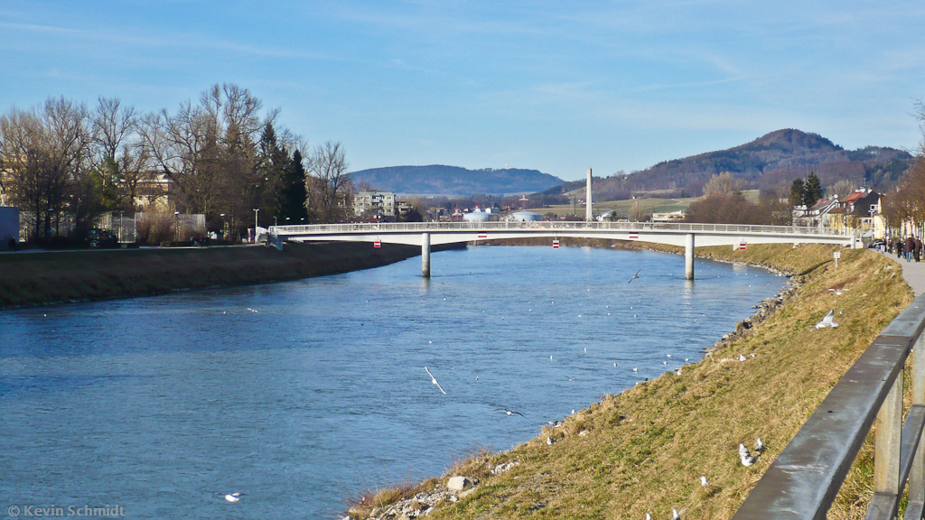 Pioniersteg ber die Salzach in Salzburg, 08.02.2008.