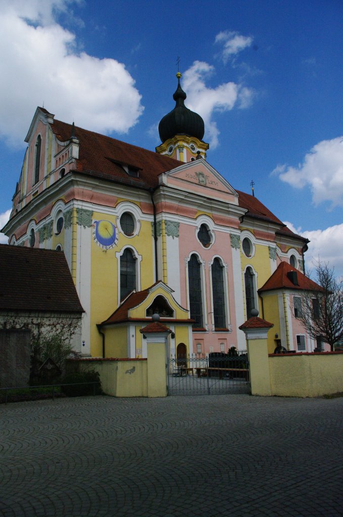 Ple, Pfarrkirche St. Gordian und Epimach, erbaut 1766 bis 1767, 
Sdfassade, Landkreis Unterallgu (16.04.2011)
