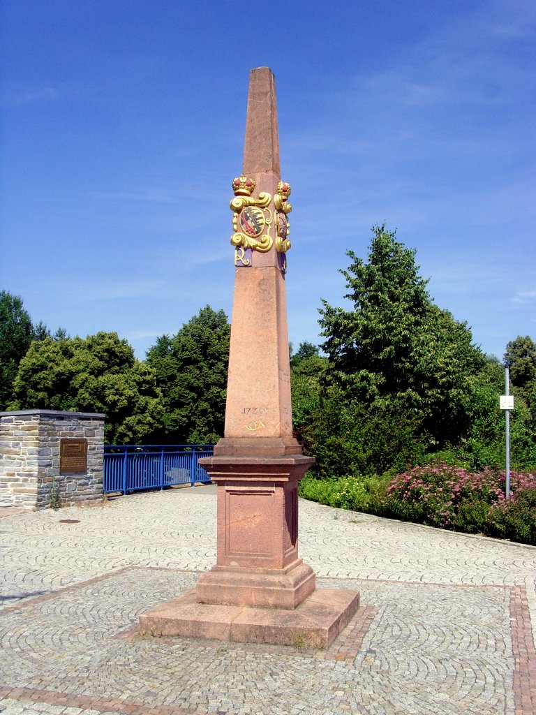 Postmeilensule in Plauen Vogtland vor der alten Elsterbrcke