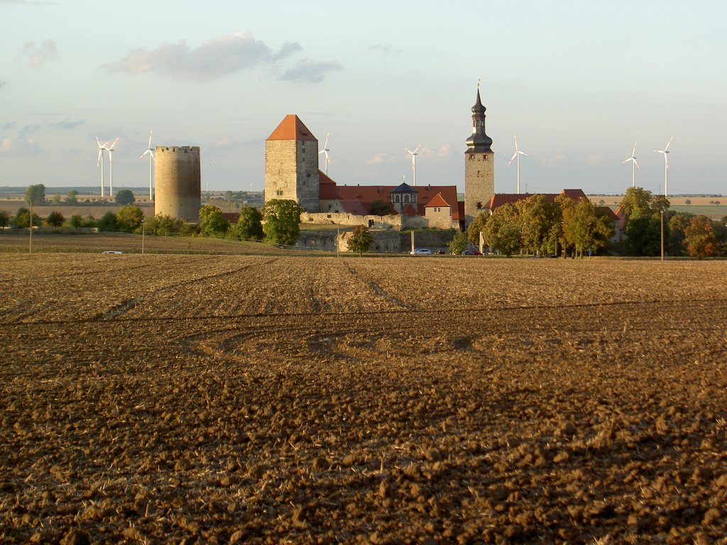 Querfurt, Burganlage mit Dicker Heinrich Turm, Marterturm und Pariser Turm, Saalekreis (28.09.2012)