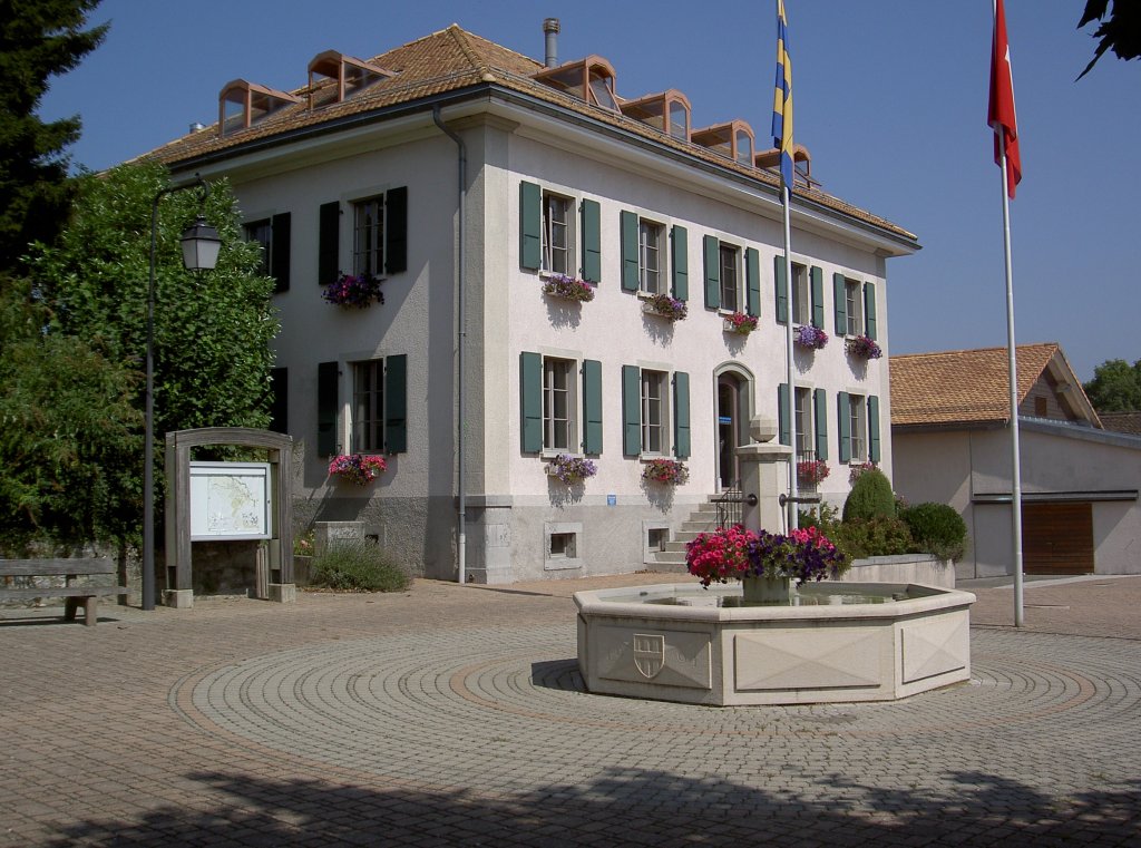 Rathaus von Vufflens-le-Chateau bei Morges (07.09.2012)