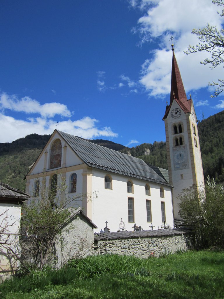 Ried im Oberinntal, Pfarrkirche St. Leonhard, erbaut ab 1397 (28.04.2013)