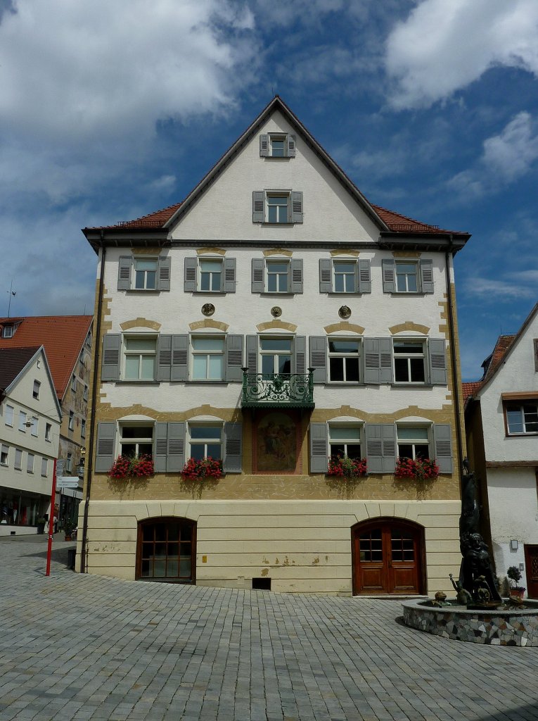 Riedlingen, das Wegscheiderhaus, ein 1742 erbautes Palais fr den Maler und Brgermeister Joseph Ignatz Wegscheider, heute Sitz der Fernhochschule, Aug.2012