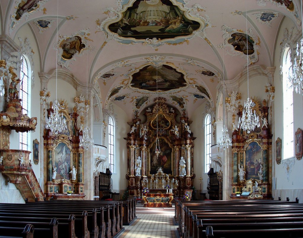 Riegel am Kaiserstuhl, Barock in schnster Form, der Innenraum der Kirche, Okt.2007