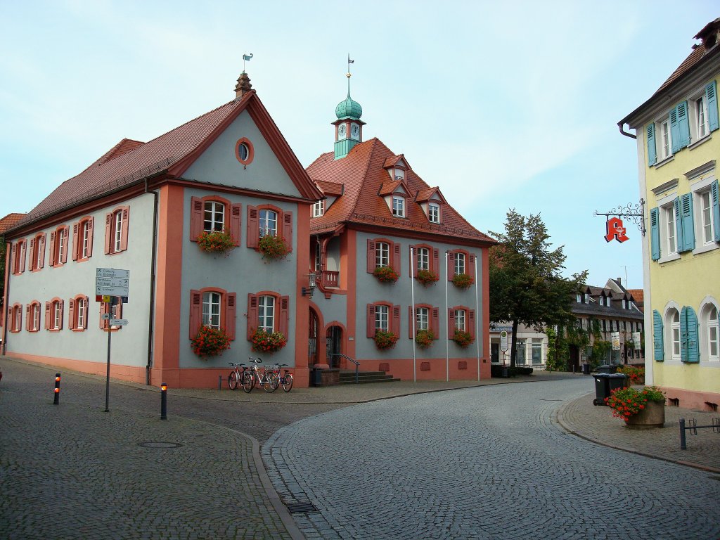 Riegel am Kaiserstuhl, das Rathaus von 1784, Okt.2007