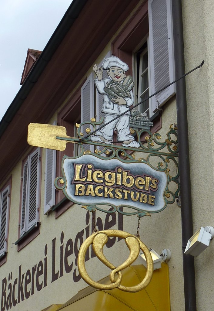 Riegel am Kaiserstuhl, Zunftschild einer Bckerei, Feb.2013