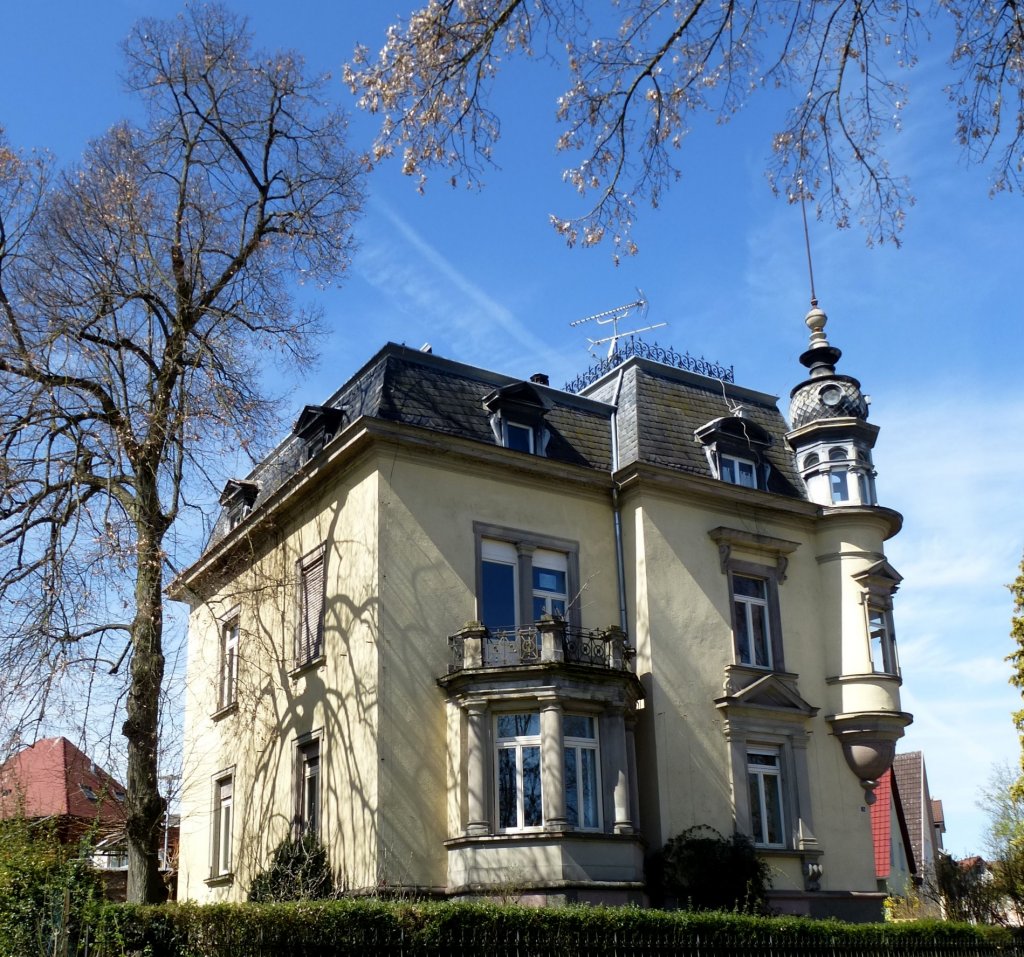 Riegel, schne Villa an der Hauptstrae, April 2013