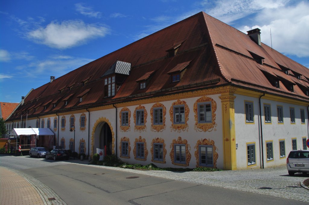 Rot an der Rot, Wirtschaftsgebude des Prmonstratenser Klosters, 
Landkreis Biberach (11.08.2011)