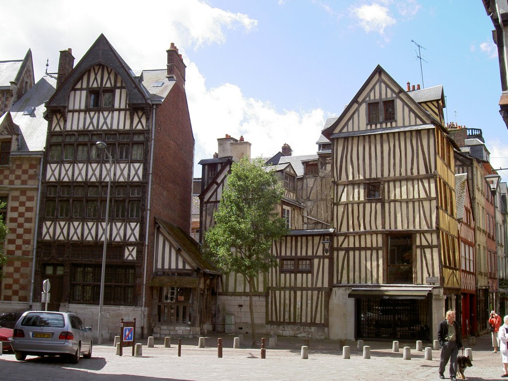 Rouen, Place Barthelemy (06.07.2008)