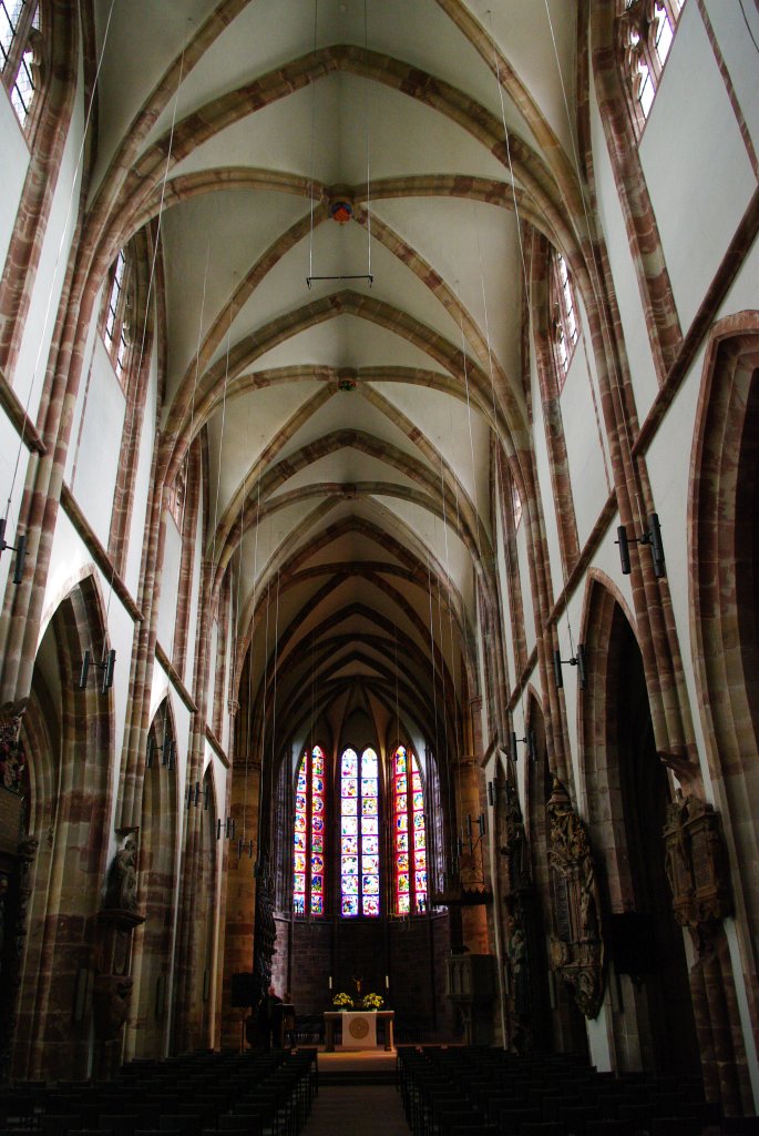 Saarbrcken, Stiftskirche St. Arnual, Grabkirche fr Angehrige des Hauses 
Nassau-Saarbrcken (05.04.2010)