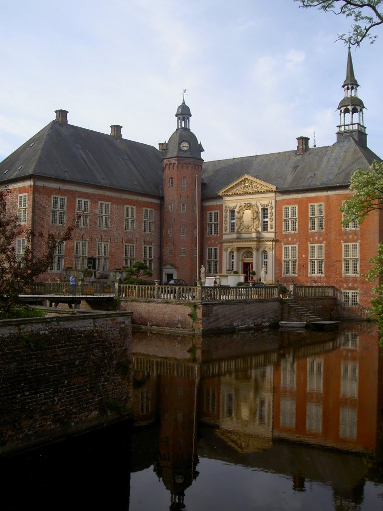 Sande, Wasserschlo Gdens, erbaut 1671 von Harro Burchard von Frydag, 
Landkreis Friesland (26.05.2011)