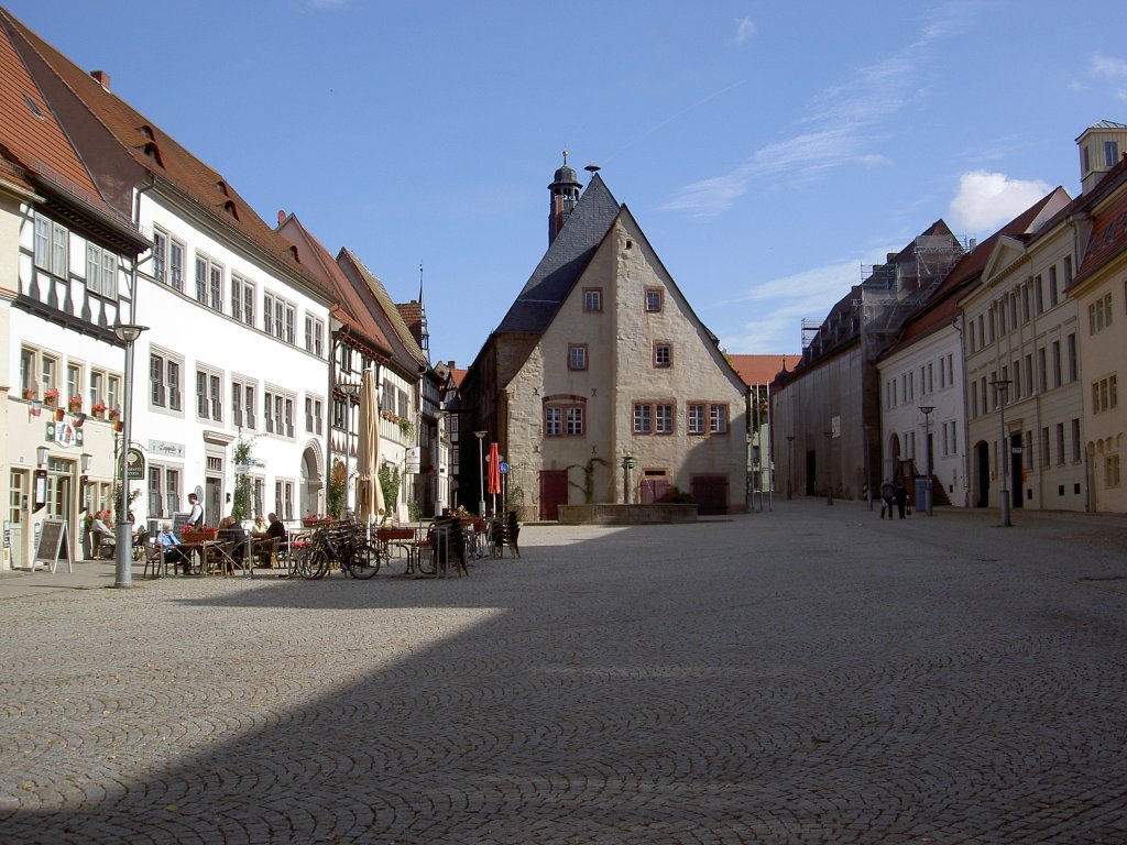 Sangerhausen, Marktplatz mit altem Rathaus von 1550 (29.09.2012)