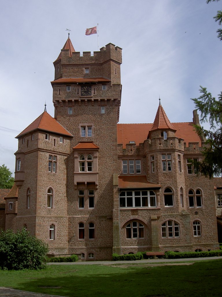 Schloss Altenhausen, erbaut im 15. Jahrhundert, heute Jugendherberge, Bördekreis (08.07.2012)