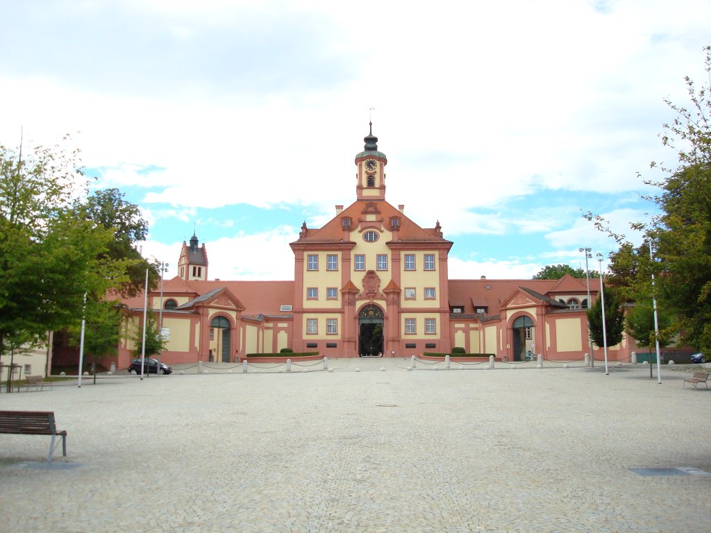 Schlo Altshausen im gleichnamigen Ort in Oberschwaben,
im Privatbesitz von Carl Herzog von Wrttemberg,
Aug.2008