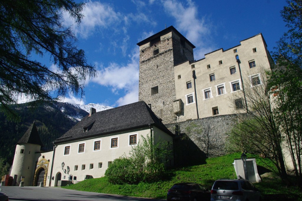 Schloss Landeck, urkundlich erstmals erwhnt 1296, landesfrstliche Gerichtsburg, 
heute Bezirksmuseum (28.04.2013)