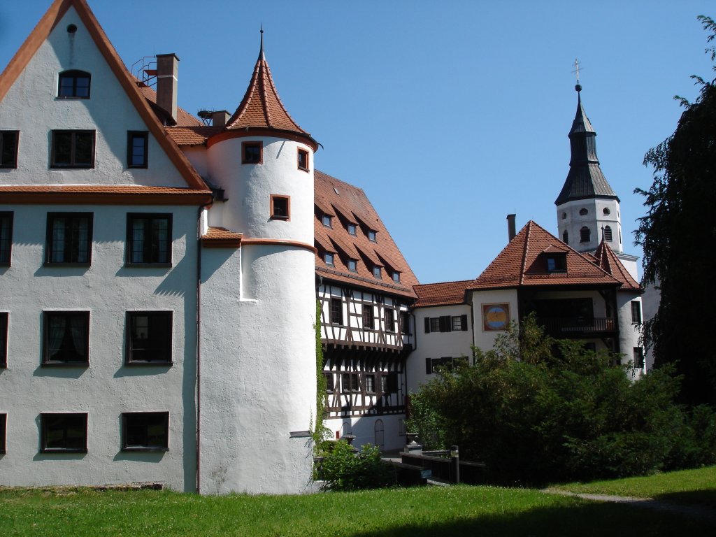 Schlo Neufra in Oberschwaben,
das Schlo beherbergt eine Ausstellung von Meisterwerken
der Malerei und Plastik,
