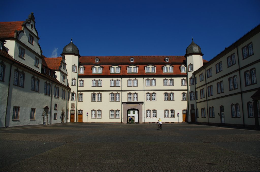 Schloss Rotenburg, Renaissance Stil, erbaut von 1570 bis 1607, seit 1953 
Landesfinanzschule von Hessen (05.07.2009)