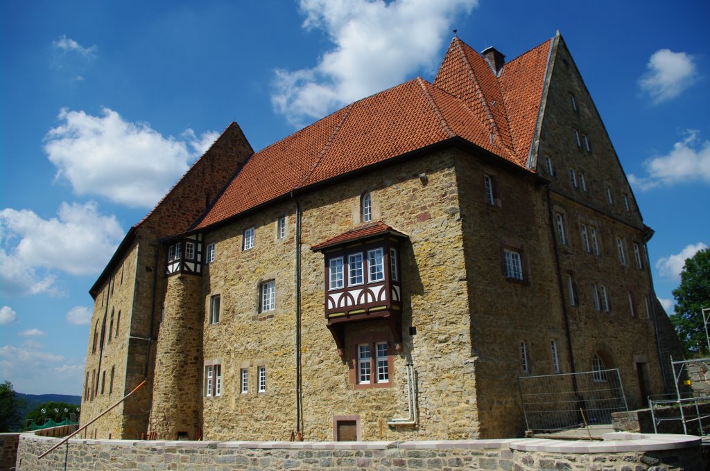 Schloss Spangenberg, erbaut ab 1299 durch Landgraf Heinrichs II., heute Hotel 
(05.07.2009)